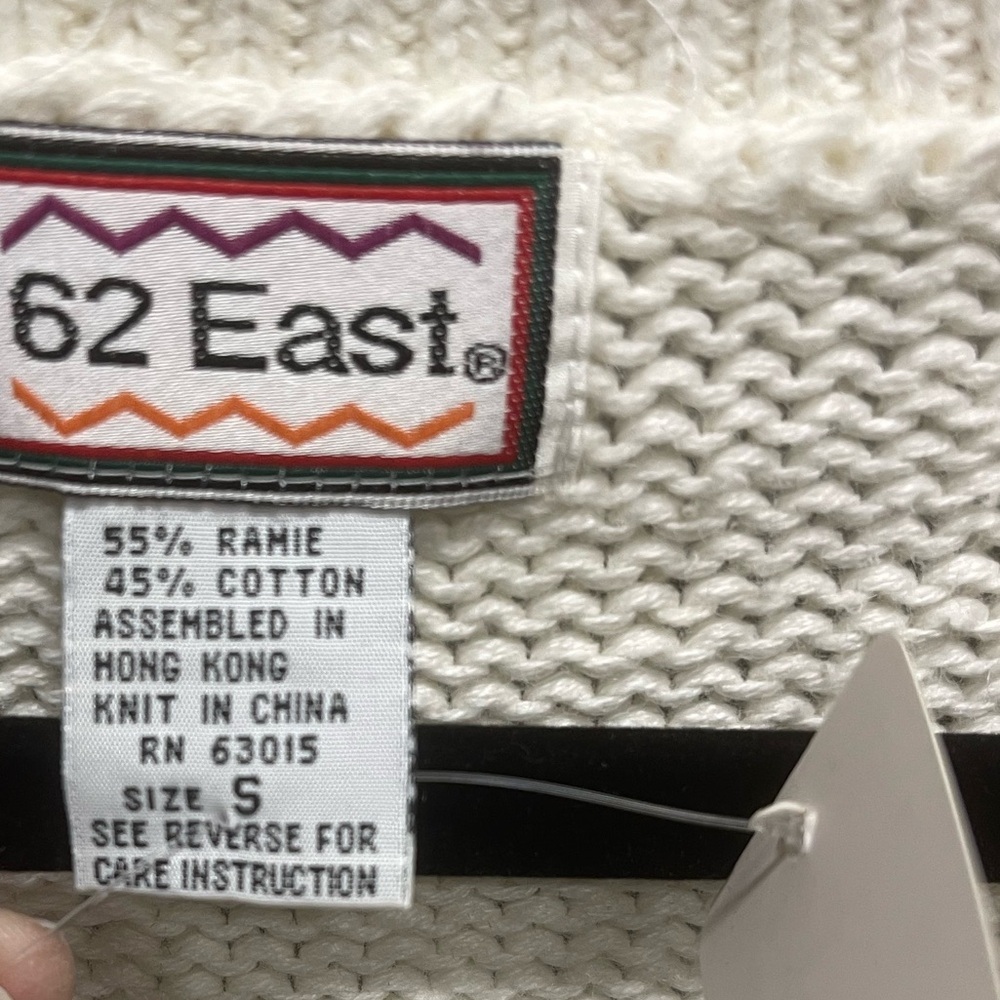 62 East White V-Neck Sweater with Floral Embroidery - Picture 2 of 4